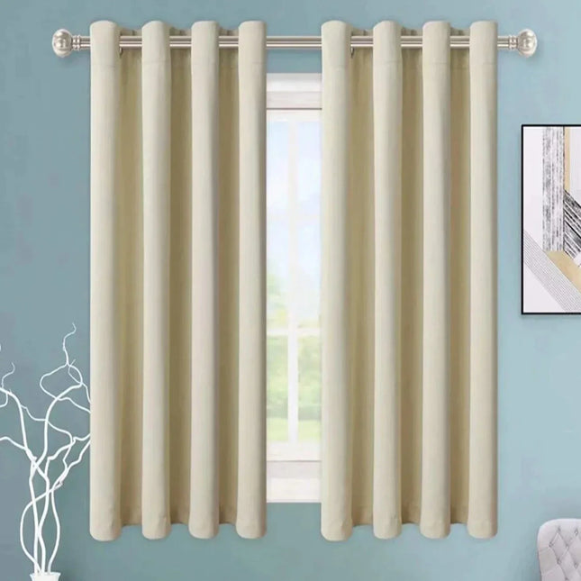 Tenda coprente beige per soggiorno