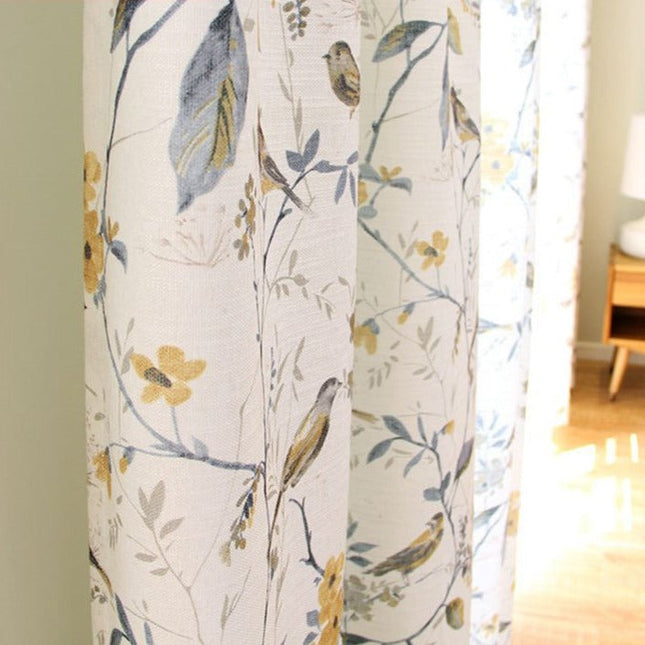 Tenda in lino con uccelli