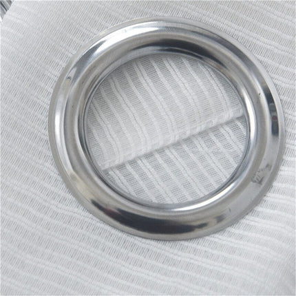 Tenda velata bianca dal tessuto testurizzato