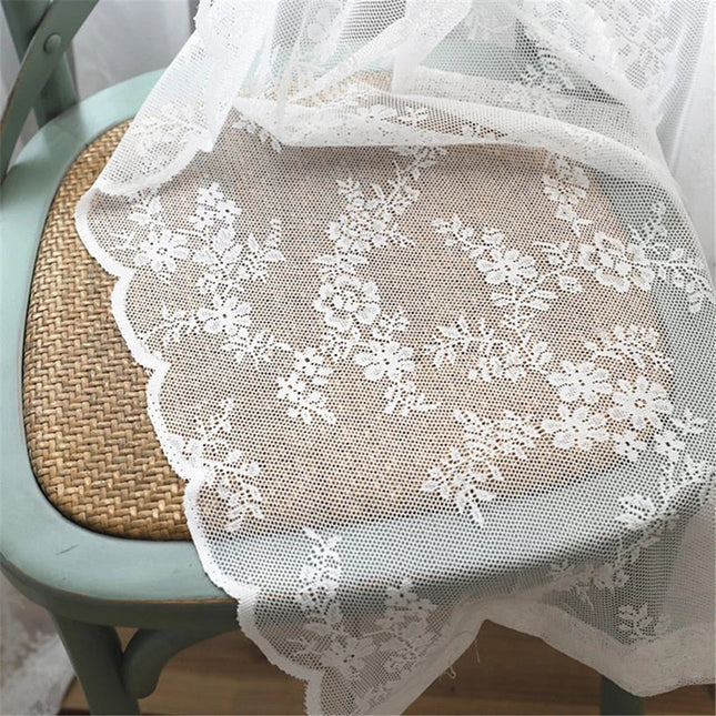 Velo con ricamo floreale vintage