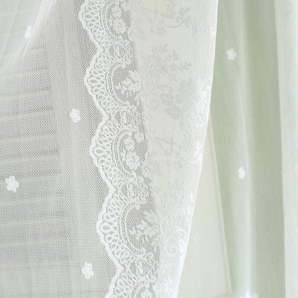 Tenda velata con ricamo pizzo