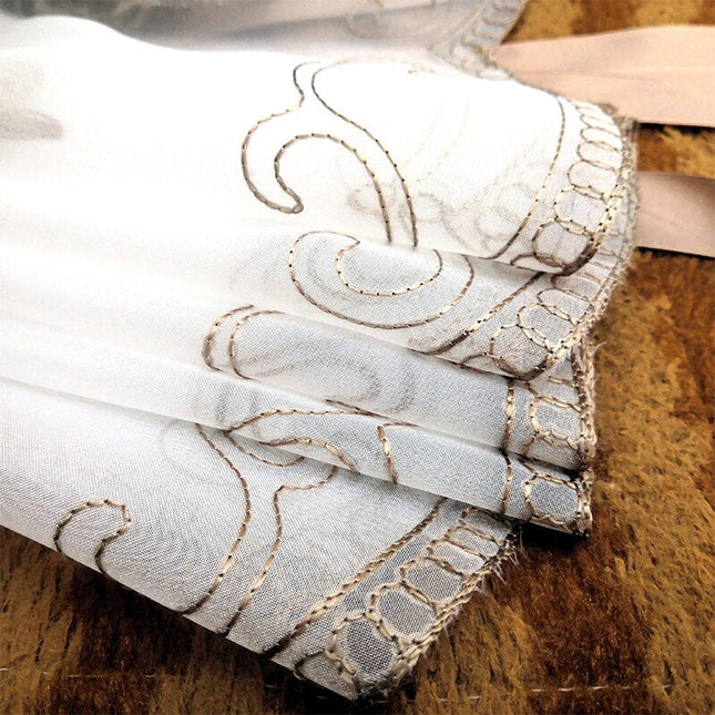 Tenda a pacchetto ricamata per soggiorno