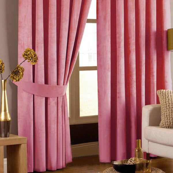 Tenda oscurante rosa effetto velluto