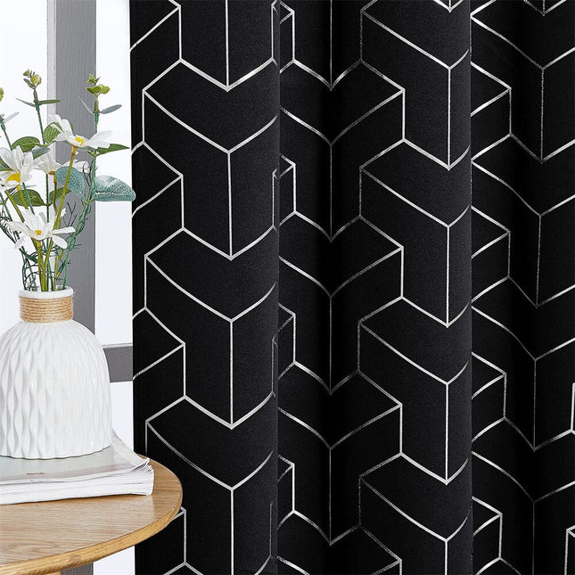 Tenda oscurante nera design cubico