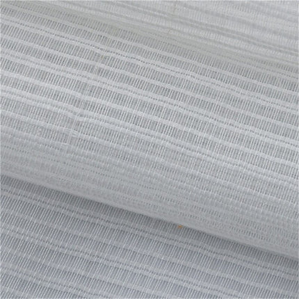 Tenda velata bianca dal tessuto testurizzato