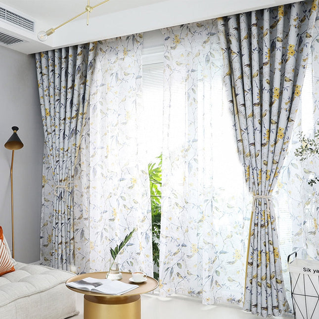 Tenda in lino con uccelli