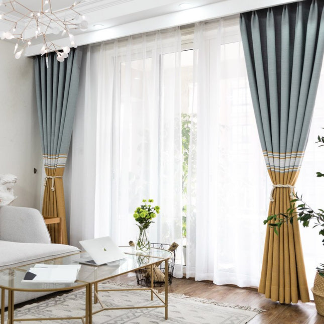 Tenda a Righe Colorate Stile Moderno