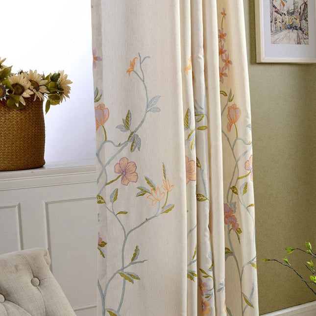 Tenda Stile Rustico con Fiori Ricamati