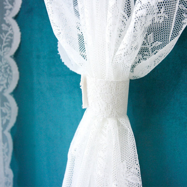 Tenda velata in pizzo floreale shabby