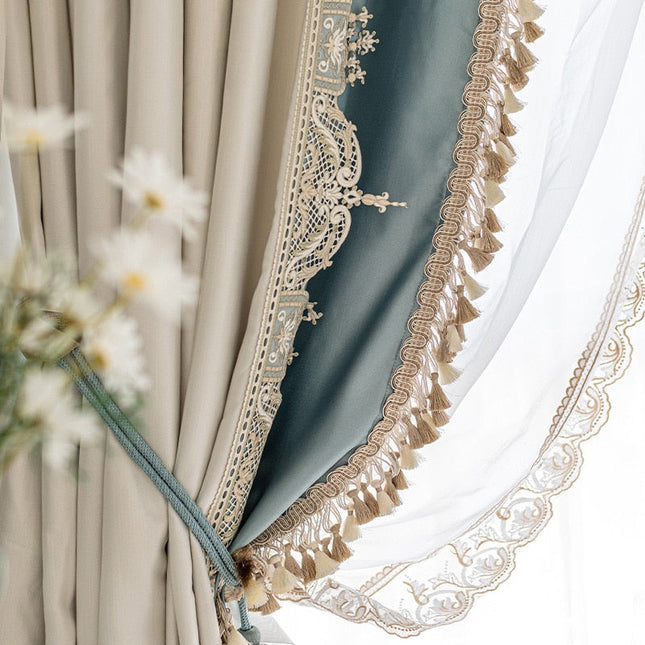 Tenda oscurante elegante con nappe