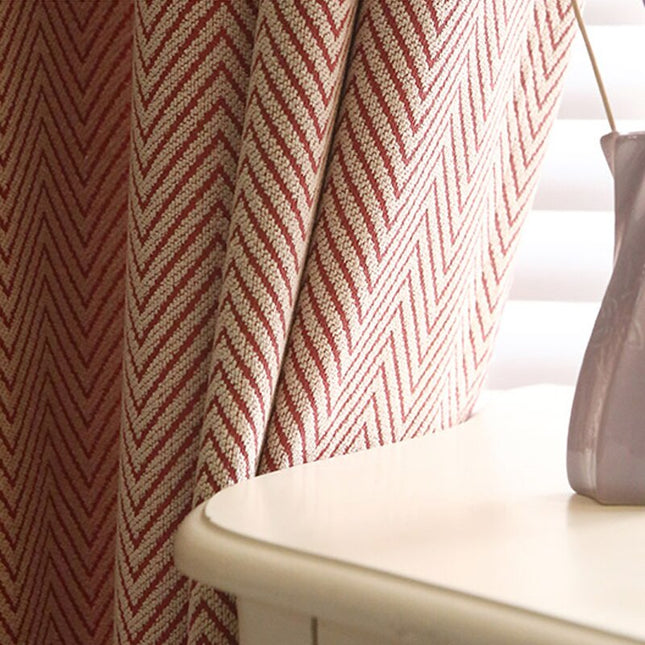 Tenda rossa con motivo chevron