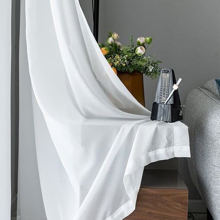 Tenda velata in tessuto semi-trasparente