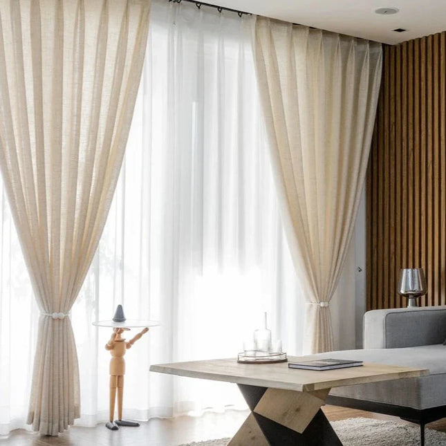 Tenda velata beige stile romantico