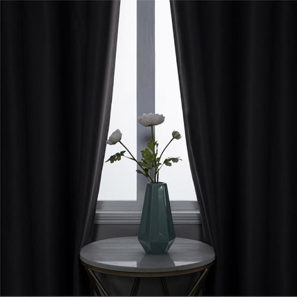 Tenda oscurante termica beige con anelli