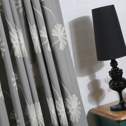 Tenda elegante ricamata motivo floreale