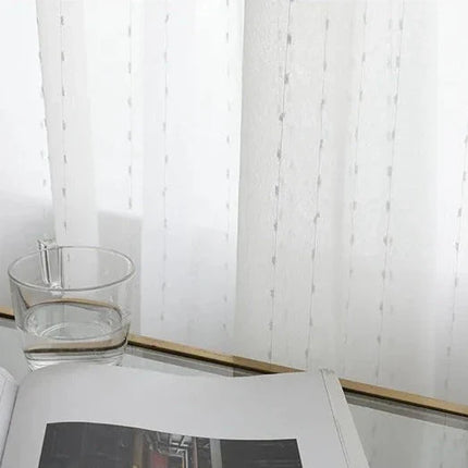 Tenda velata con motivo a pois