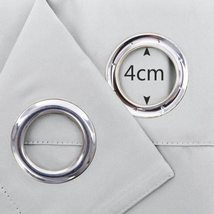 Tenda oscurante termica con occhielli