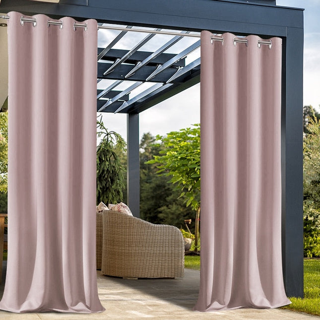 Tenda da esterno con occhielli resistenti