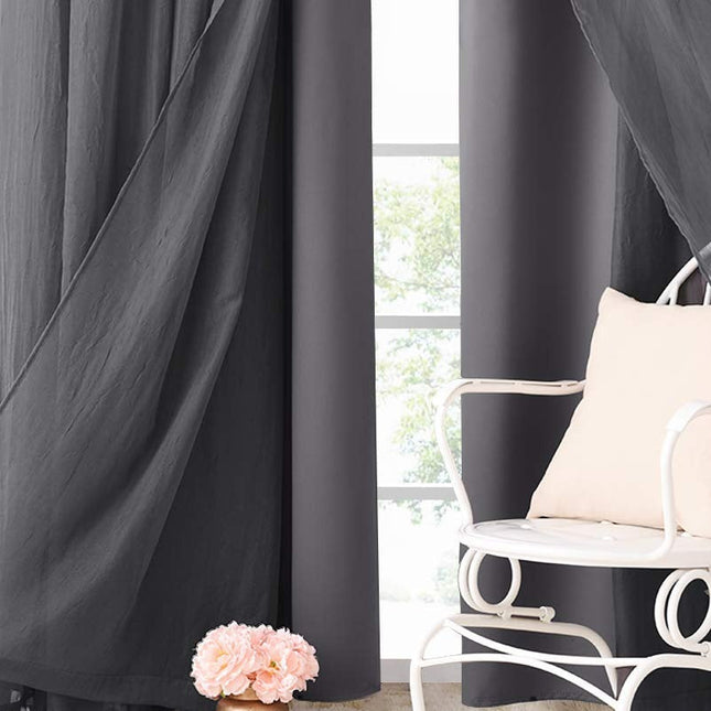 Tenda oscurante con velo sovrapposto