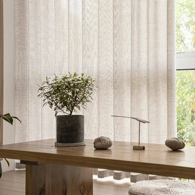 Tenda velata beige con bordo inferiore