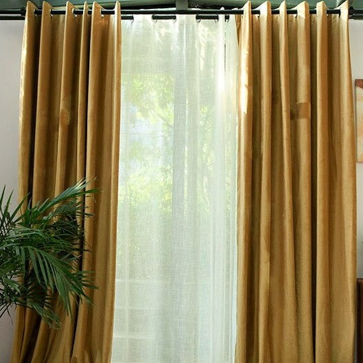 Tenda oscurante ocra effetto satinato