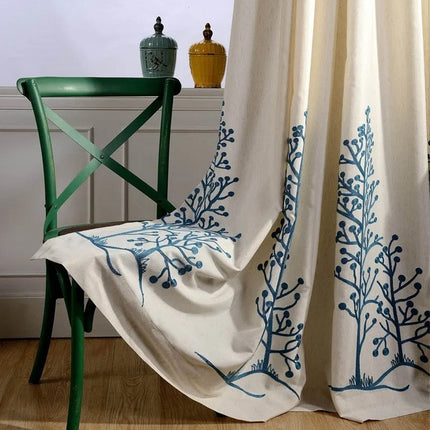 Tenda Oscurante Ricamata con Motivo Rami