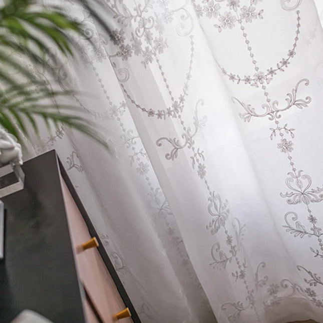 Tenda Voile Jacquard con Disegno Damascato