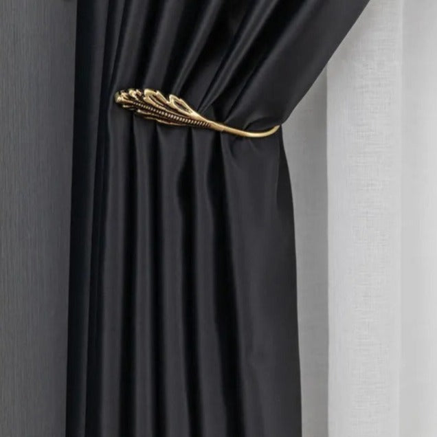 Tenda Oscurante Elegante Nera per Salotto