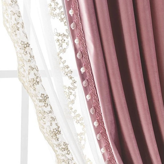 Tenda velata ricamata stile principessa