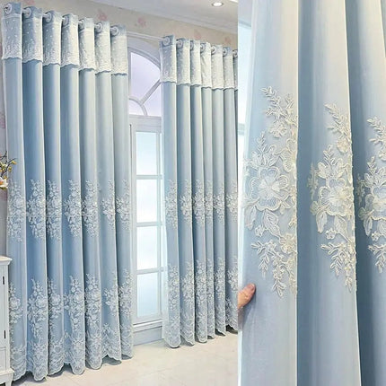 Tenda oscurante azzurra ricamo floreale