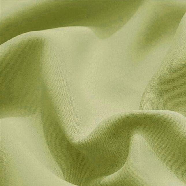 Tenda da esterno verde con occhielli