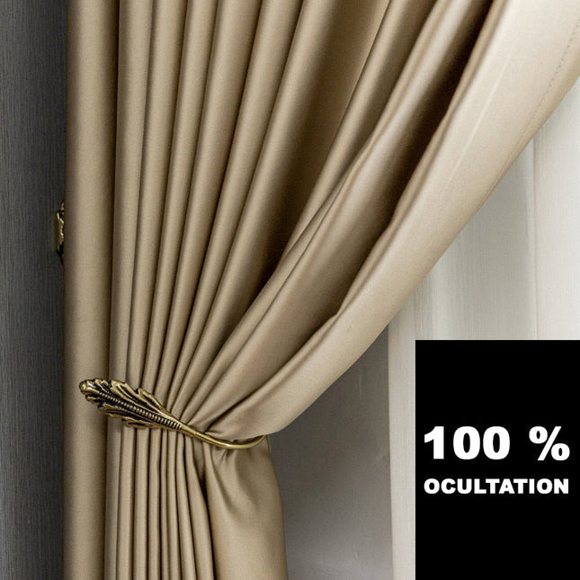 Tenda oscurante elegante effetto seta