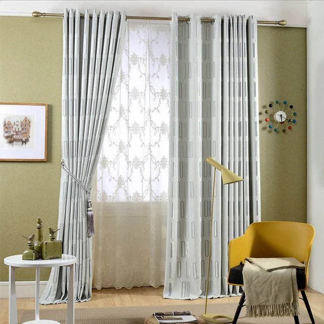 Tenda Oscurante Grigia con Design Geometrico